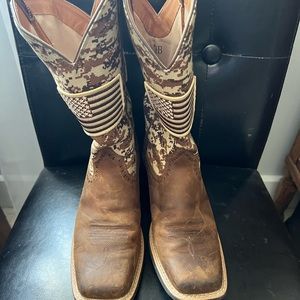 Female ariat cowgirl boots